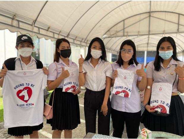 ม.ราชพฤกษ์รวมใจ…ส่งต่อสายธารแห่งชีวิตเทิดพระเกียรติและน้อมรำลึกถึงในหลวงรัชกาลที่ ๙